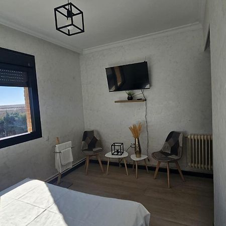 Hotel Restaurante El Patas Corral de Almaguer Kültér fotó