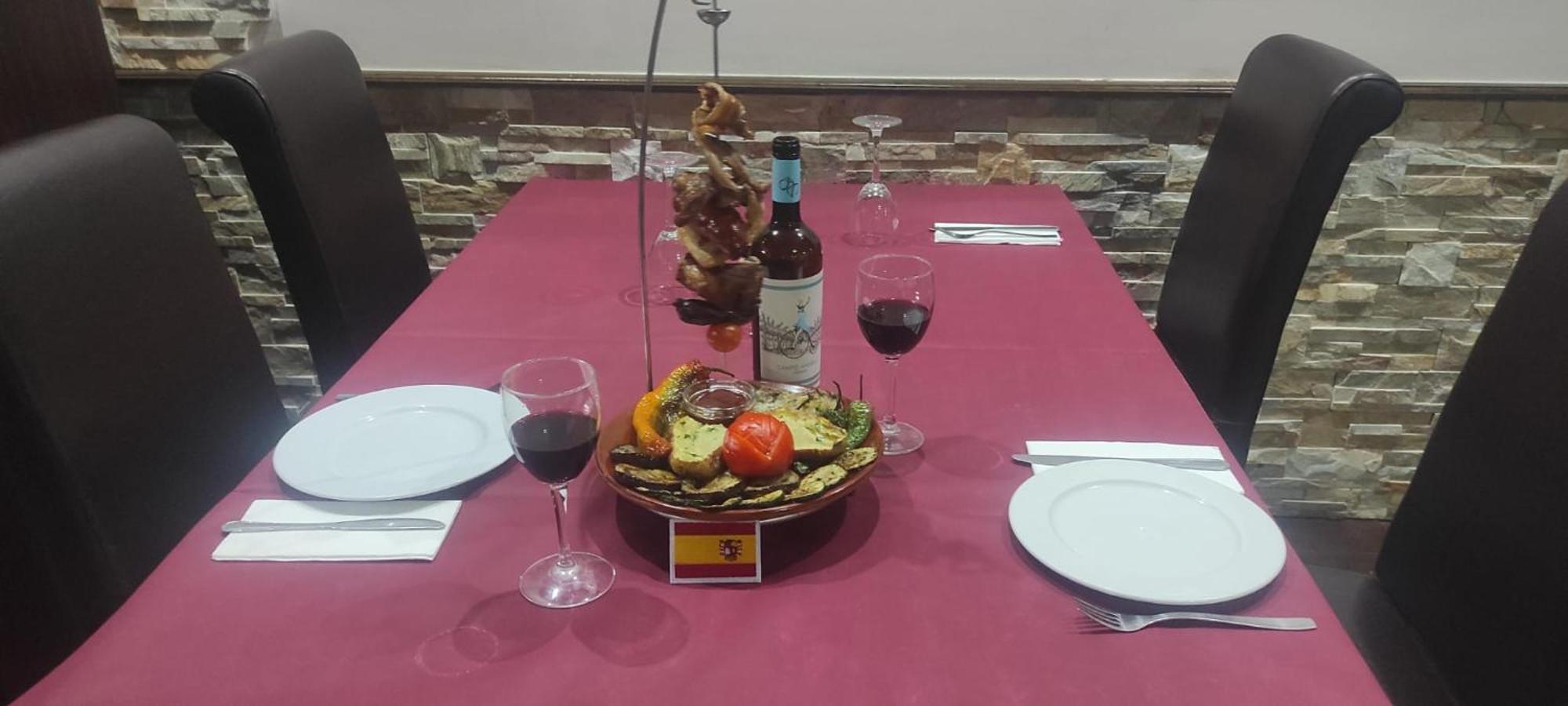 Hotel Restaurante El Patas Corral de Almaguer Kültér fotó